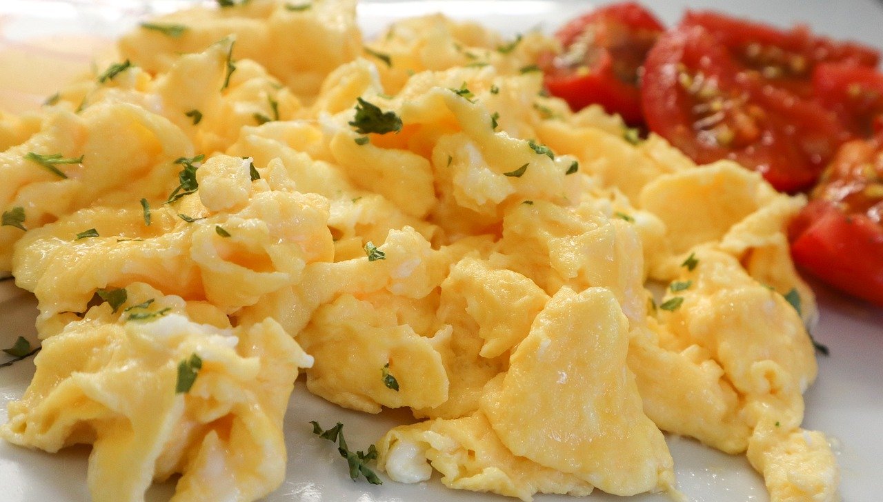 Recipe for easy perfect scrambled eggs
